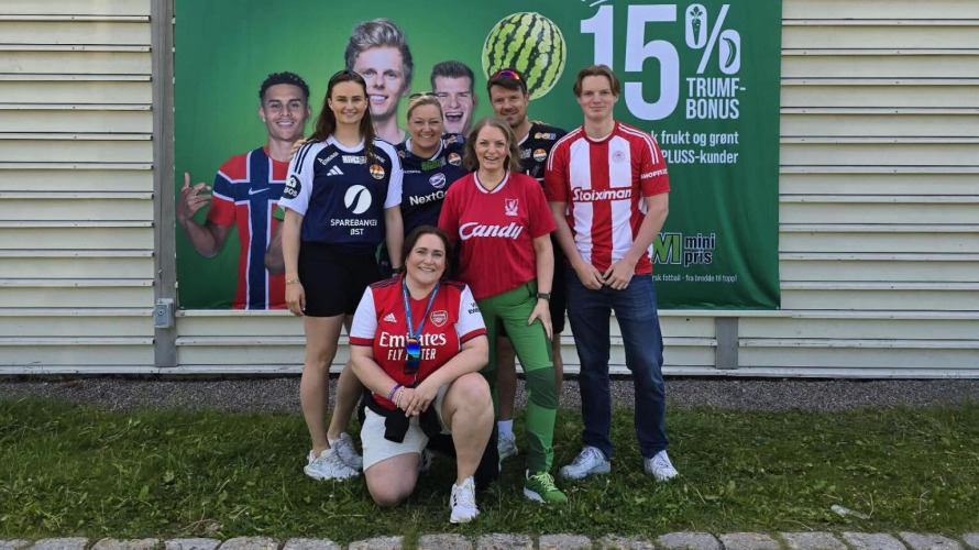 183 møtte opp til FotballtrøyeFredag på Åskollen: – Et lokalsamfunn helt utenom det vanlige